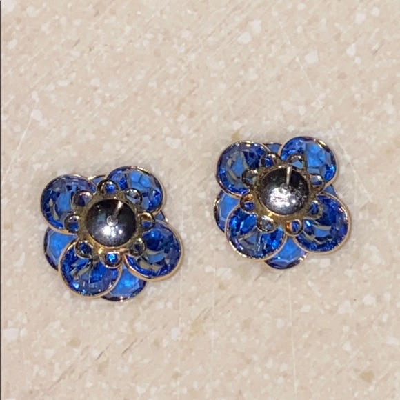 VINTAGE Swarovski Blue Crystal Pierced Earrings - Picture 6 of 8
